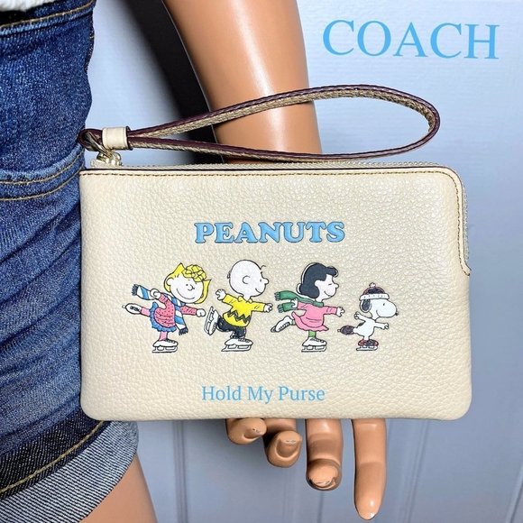 Coach Handbags - Coach X Peanuts Corner Zip Wristlet Bag Snoopy & Friends Ice Skating